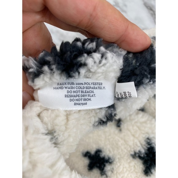 Jenni NWT Twisted Star Print Sherpa Cowl Faux Fur Scarf White & Black OS New - Picture 6 of 7